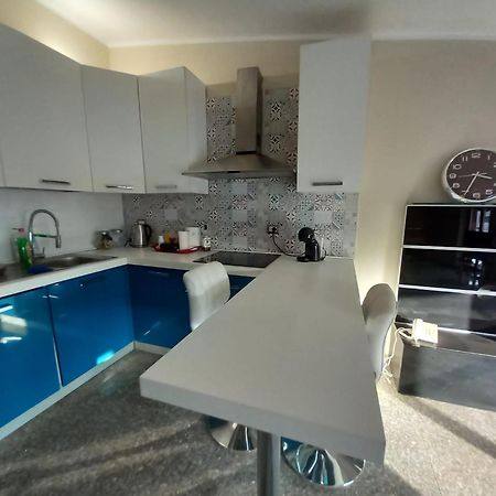 Bluesky Apartment - Third Floor Giardini Naxos Ngoại thất bức ảnh
