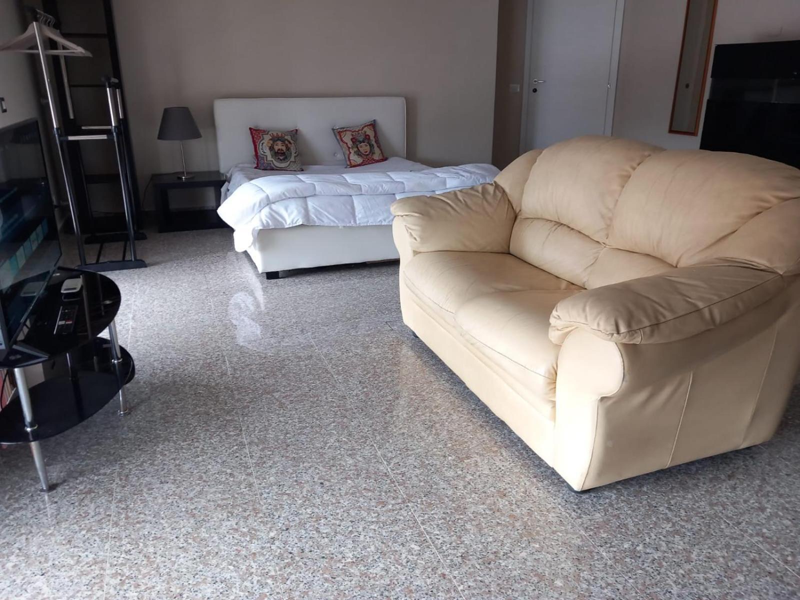 Bluesky Apartment - Third Floor Giardini Naxos Ngoại thất bức ảnh